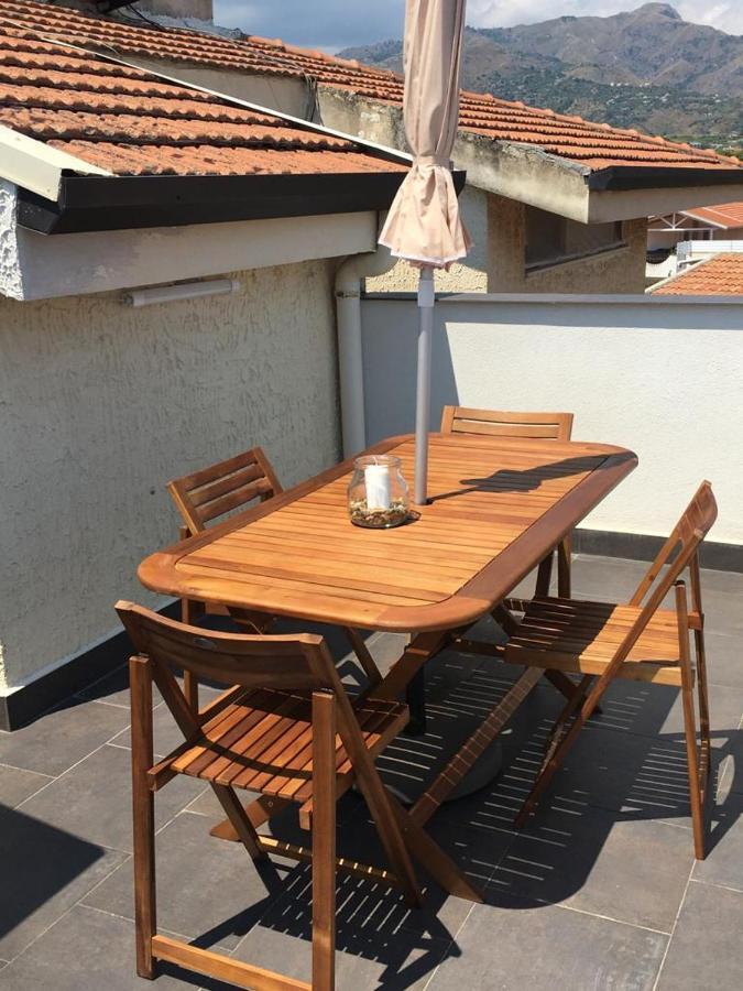 Вилла Beda House Panoramica E Tranquilla Джардини-Наксос Экстерьер фото
